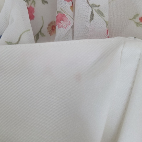 White Posy Print House of CB 'Sancia'-XS - Picture 15 of 16